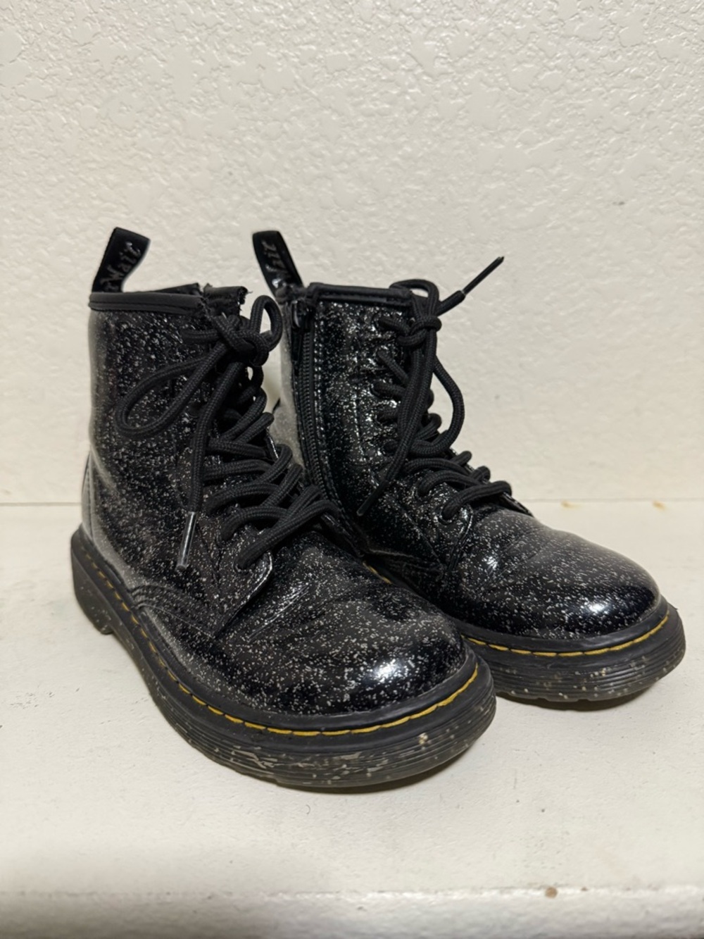 Dr. Martens Kids Black Glitter Lace-Up Ankle Boots